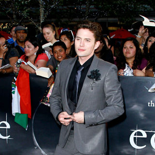 2010 Los Angeles Film Festival - Premiere of 'The Twilight Saga's Eclipse' - Arrivals