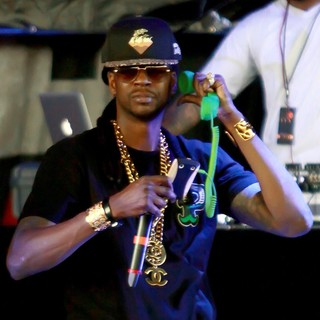 2 Chainz in 2 Chainz Performs Live as Part of His Club Paradise Tour
