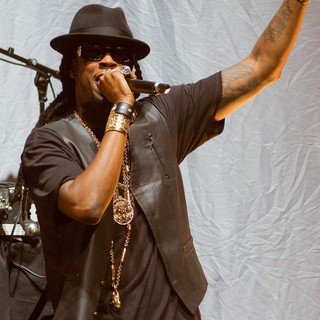 2 Chainz in 2 Chainz Performing Live on The Nicki Minaj Tour
