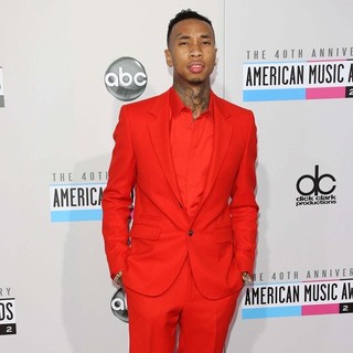Tyga in The 40th Anniversary American Music Awards - Arrivals