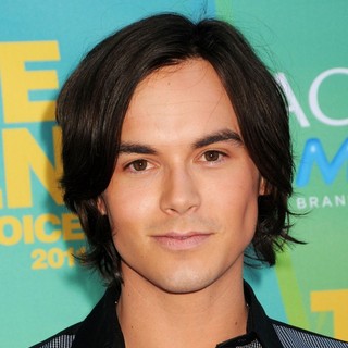 Tyler Blackburn in 2011 Teen Choice Awards