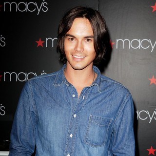 Tyler Blackburn in A Meet and Greet