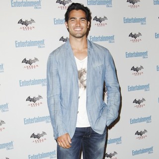 Tyler Hoechlin in Comic Con 2011 Day 3 - Entertainment Weekly Party - Arrivals