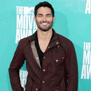 Tyler Hoechlin in 2012 MTV Movie Awards - Arrivals