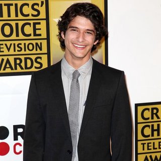 Tyler Posey in The 2011 Critics Choice Television Awards Luncheon - Red Carpet