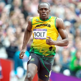 Usain Bolt Competes in The 200 Meters Semi-Final - During The London 2012 Olympic Games - usain-bolt-london-2012-olympic-games-08