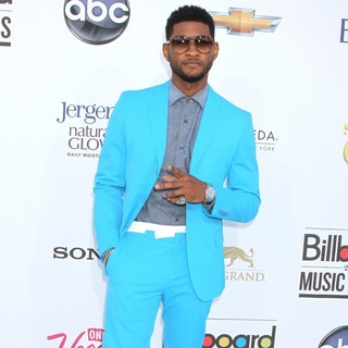 Usher in 2012 Billboard Music Awards - Arrivals