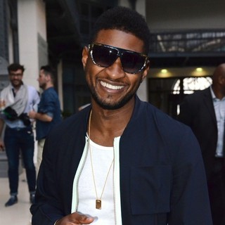 Usher in The Raf Simons Fashion Show