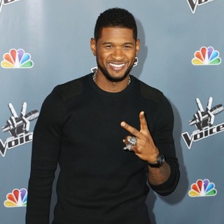 Usher in Screening of NBC's The Voice Season 4 - Arrivals - usher-screening-the-voice-season-4-05