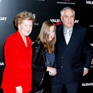 Garry Marshall in Los Angeles World Premiere of 'Valentine's Day' - Red Carpet