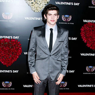 Carter Jenkins in Los Angeles World Premiere of 'Valentine's Day' - Red Carpet
