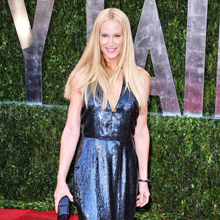 Kelly Lynch in The 82nd Annual Academy Awards (Oscars) - Vanity Fair Party - Arrivals