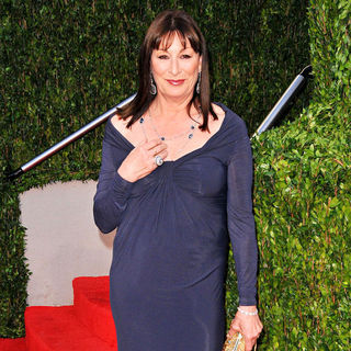 Anjelica Huston in The 82nd Annual Academy Awards (Oscars) - Vanity Fair Party - Arrivals