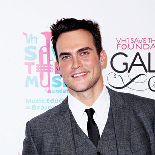 Cheyenne Jackson in Vh1 Save The Music Foundation Gala