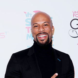 Common in Vh1 Save The Music Foundation Gala
