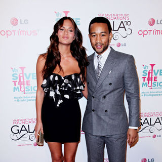 Christine Teigen, John Legend in Vh1 Save The Music Foundation Gala