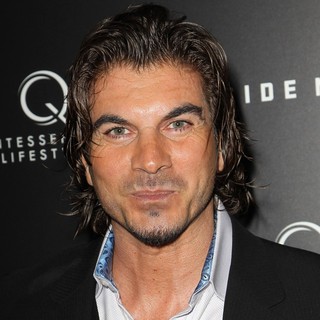 Victor Alfieri in Upside Down Los Angeles Premiere - Arrivals