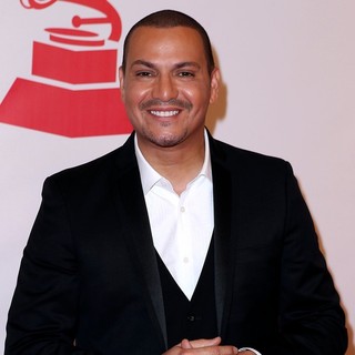 Victor Manuelle in 2011 Latin Recording Academy Person of The Year Tribute to Shakira