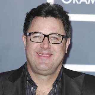Vince Gill in 54th Annual GRAMMY Awards - Arrivals