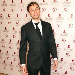 Vincent Kartheiser in St. Jude Childrens Hospital's 50th Anniversary Benefit Gala - Arrivals
