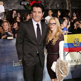 Goran Visnjic in The Premiere of The Twilight Saga's Breaking Dawn Part II - visnjic-vrdoljak-premiere-breaking-dawn-2-02