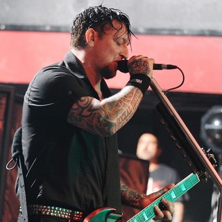 Volbeat Perform - volbeat-perform-12