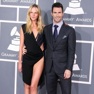 Anne Vyalitsyna, Adam Levine in 54th Annual GRAMMY Awards - Arrivals