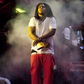 Waka Flocka Flame in Waka Flocka Flame Performs Live as Part of His Club Paradise Tour