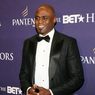 Wayne Brady in BET Honors 2013: Red Carpet Presented by Pantene - Arrivals