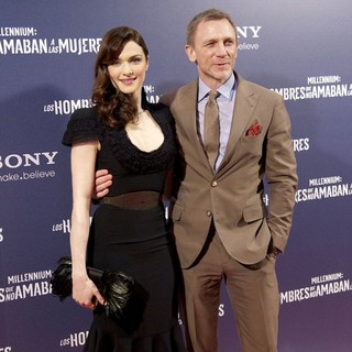 Rachel Weisz, Daniel Craig in Miillenium: The Girl With The Dragon Tattoo Premiere - Arrivals