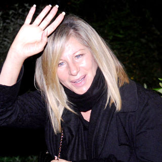 Barbra Streisand in Barbra Streisand leaving chinese restraurant "Peking Ente" ("Peking Roast Duck")