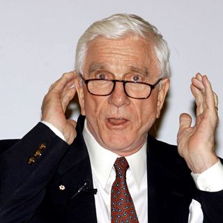 Leslie Nielsen Talks to The UCD Law Society in A Debate About Comedy in The 80s & 90s - wenn185961