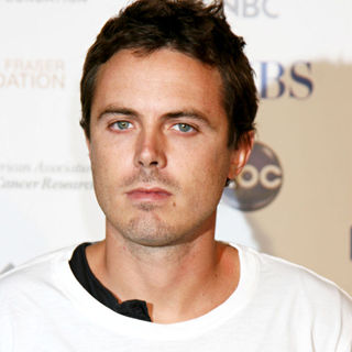 Casey Affleck in Stand Up 2 Cancer