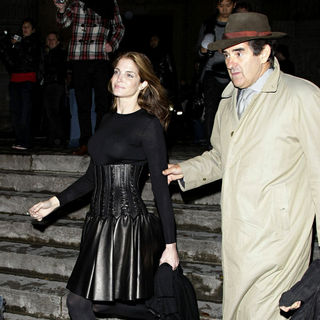 Stephanie Seymour in Paris Fashion Week Spring/Summer 2009 - Yves Saint Laurent - Arrivals - wenn2103558