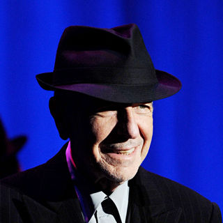 Leonard Cohen in Leonard Cohen performs live