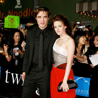 Robert Pattinson, Kristen Stewart in Los Angeles Premiere of The Film 'Twilight'
