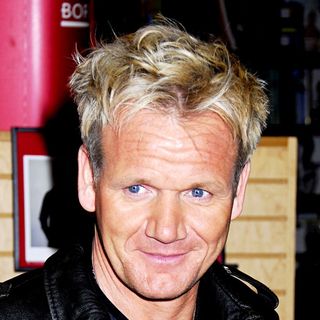 Gordon Ramsay in Gordon Ramsay Signing His New Book 'Gordon Ramsay's Healthy Appetite'