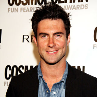 Adam Levine, Maroon 5 in Cosmopolitan Honors Its Fun Fearless Males of 2009