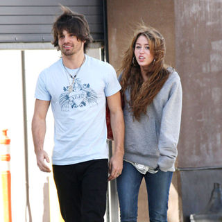 Justin Gaston, Miley Cyrus in Miley Cyrus has lunch with her boyfriend Justin Gaston go for ice cream