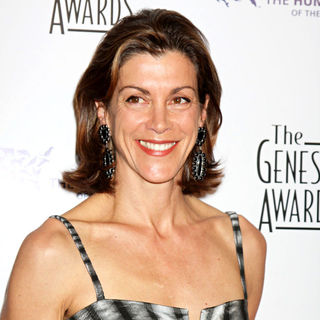 Wendie Malick in The 23rd Genesis Awards