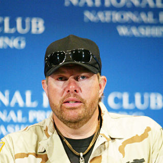 Toby Keith in Toby Keith discusses his work with the USO (United Service Organizations) and the military