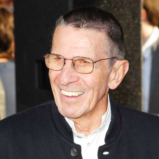 Leonard Nimoy in Los Angeles Premiere of 'Star Trek' - Arrivals