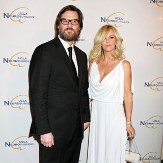 Jim Carrey, Jenny McCarthy in 2009 UCLA Department of Neurosurgery's Visionary Ball