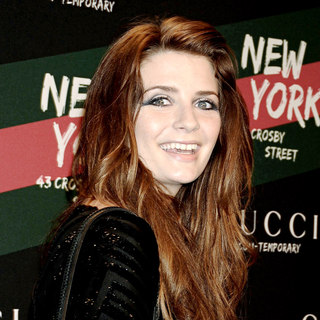 Mischa Barton in Launch of the Gucci Icon-Temporary Flash Sneaker store