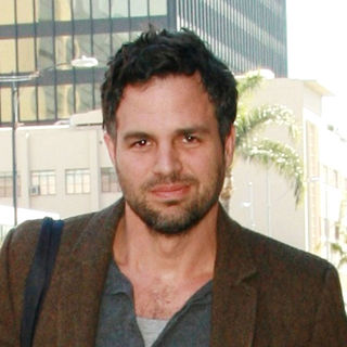 Mark Ruffalo in Mark Ruffalo  running errands in Beverly Hills