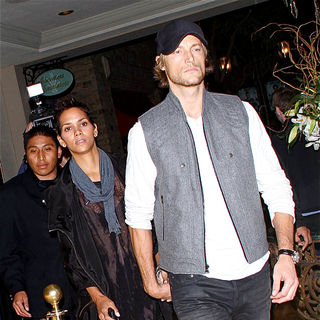 Halle Berry, Gabriel Aubry in Halle Berry and Gabriel Aubry on Their Way to The Movies in Hollywood
