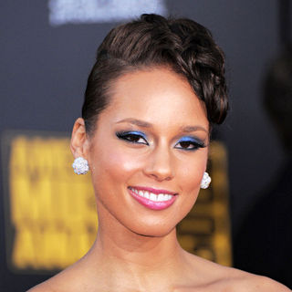 Alicia Keys in 2009 American Music Awards - Arrivals