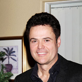 Donny Osmond in Donny and Marie Osmond deliver food to senior citizens - wenn2690865