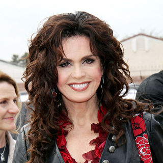 Marie Osmond in Donny and Marie Osmond deliver food to senior citizens