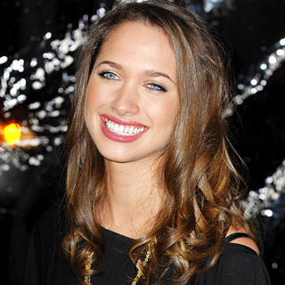 Kayla Ewell in Los Angeles premiere of 'Edge of Darkness'